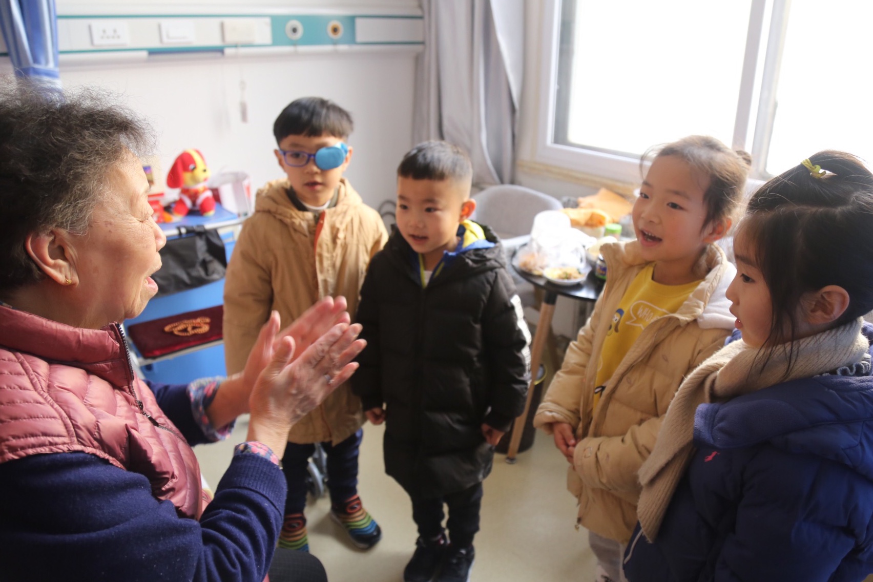 请把我的歌带给你的“家” 请把你的笑容留下